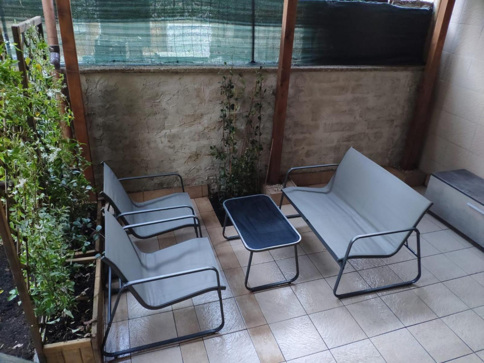 Pensión Deluxe With Private Kitchen And Garden - Close To Metro C