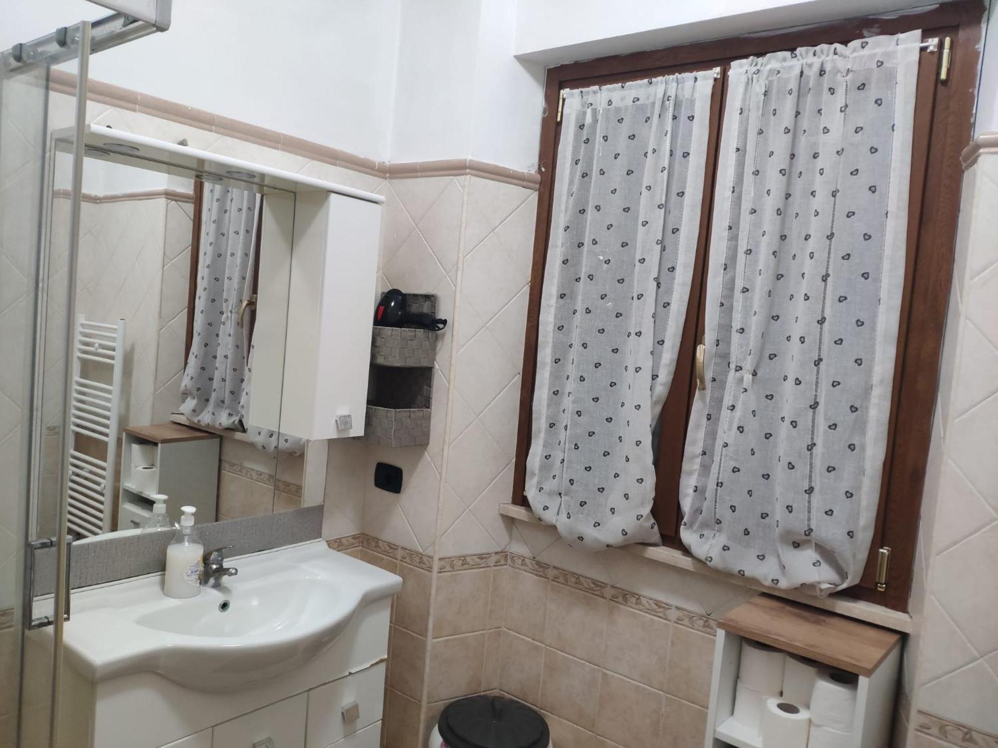 Deluxe With Private Kitchen And Garden - Close To Metro C Pensión